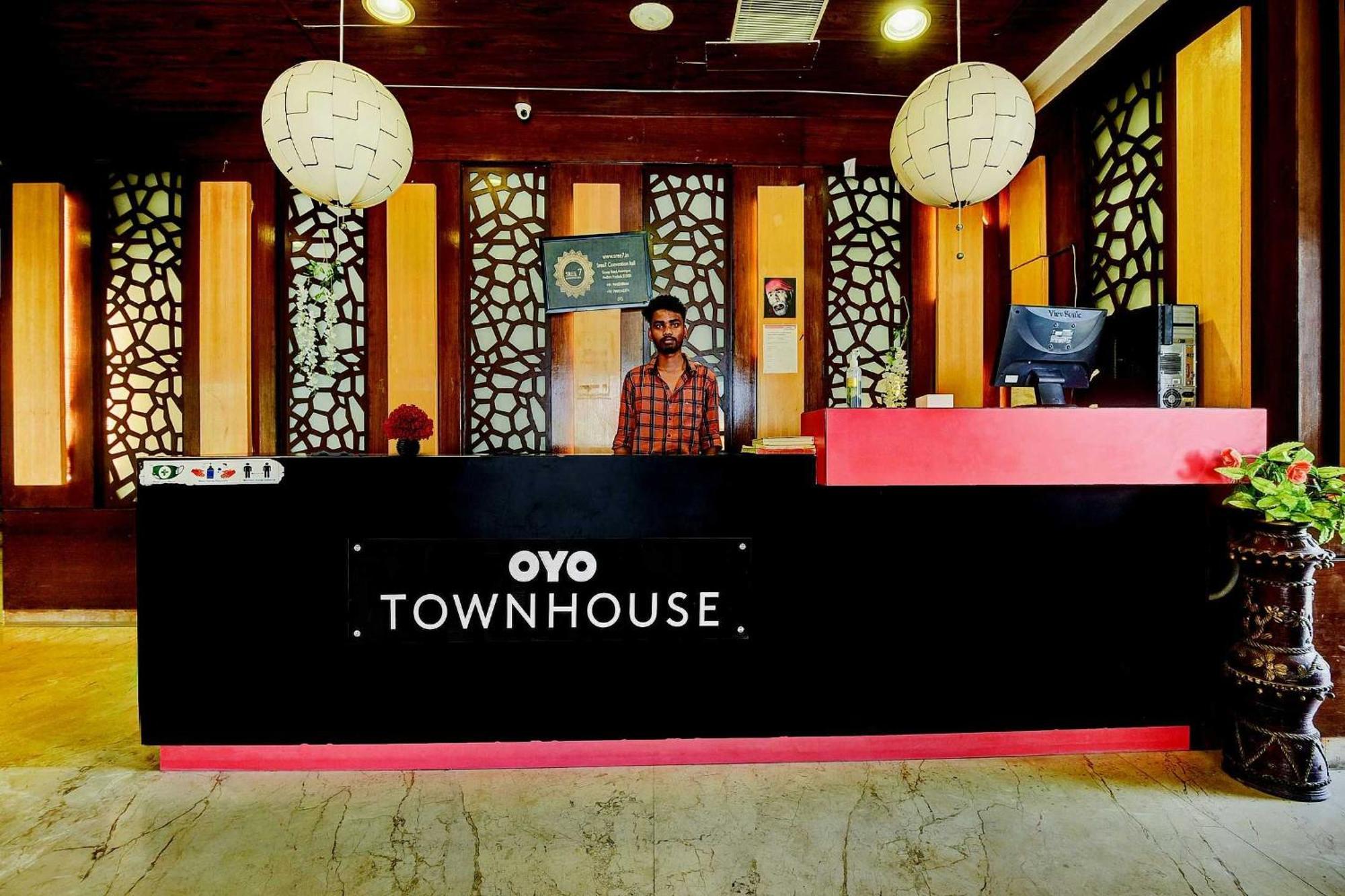 Collection O 48267 OTH Sri7 INN Anantapur Exterior foto
